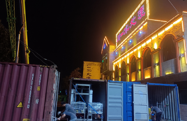 4套40T/H過濾設備集裝箱裝車發往韓國